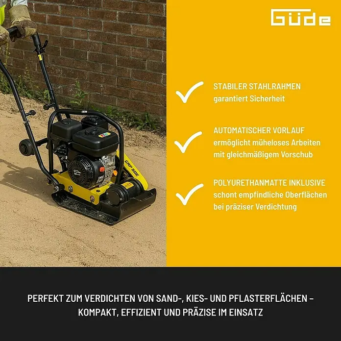 Güde Rüttelplatte GRP 50E - 4,1 kW, Verdichtungsdruck: 8,5 kN - Bild einer Güde Rüttelplatte, die Sand, Kies und Pflasterflächen verdichtet. Kompakt, effizient und präzise.