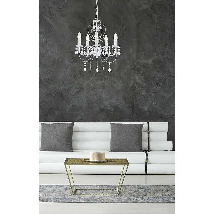 Globo Pendelleuchte Pinja - Pendellänge: 150 cm, 40 W, E14 - Das Bild zeigt eine elegante Pendelleuchte über einem stilvollen Interieur mit Sofa, Kissen und Couchtisch.