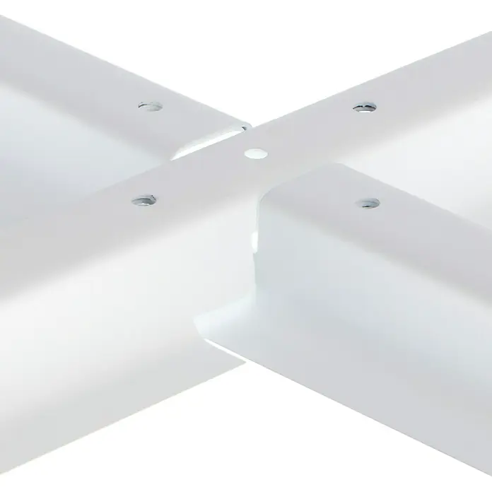 Ersatz-Plattenständer - Weiß, Passend für: Sunfun Ligurien Ampelschirmgestell - Nahaufnahme eines weißen Regalwürfels mit Befestigungslöchern, der ein minimalistisches und modernes Design präsentiert.