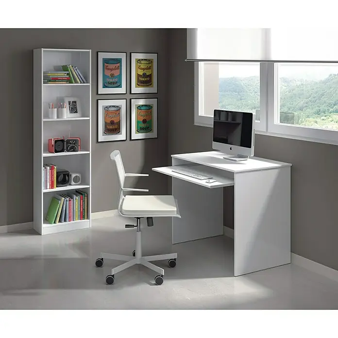 Estantería de madera iJoy - Al x An x Pr: 180 x 52 x 25 cm, Número de baldas: 5 ud., Atornillado, Blanco Artik - Configuración de oficina con escritorio blanco, silla, librería y arte. El diseño brillante crea un ambiente de trabajo moderno.