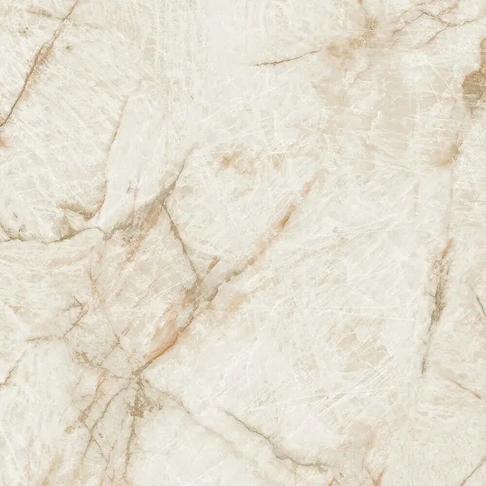 Feinsteinzeugfliese Luxury Marble Crystal - 79 x 79 cm, Weiß/Gold, Glänzend - Nahaufnahme einer Marmorfliese mit beigen und braunen Maserungen, ideal für elegante Innenräume.