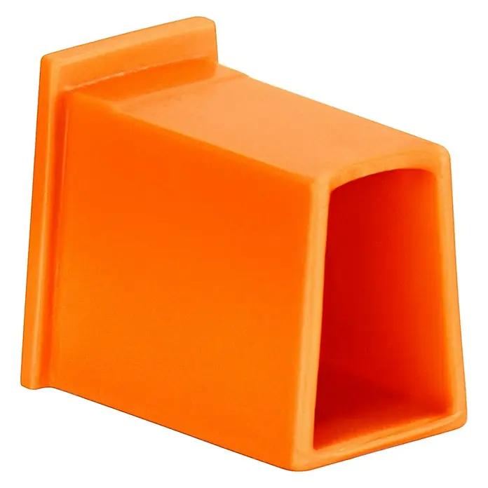 F-tronic Hohlwanddose Verbindungsstutzen - Orange, 10 Stk. - Nahaufnahme eines orangefarbenen, hohlen Kunststoff-Vierkantstopfens, der als Möbelgleiter oder Bodenschoner verwendet wird.