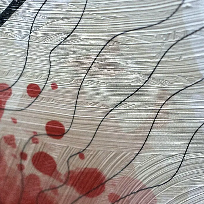 Cuadro 508 - Abstracto 508, An x Al: 42 x 52 cm, 1 pzs. - Primer plano de una pintura abstracta con salpicaduras rojas, líneas negras y una superficie blanca texturizada. Obra de arte única para espacios modernos.