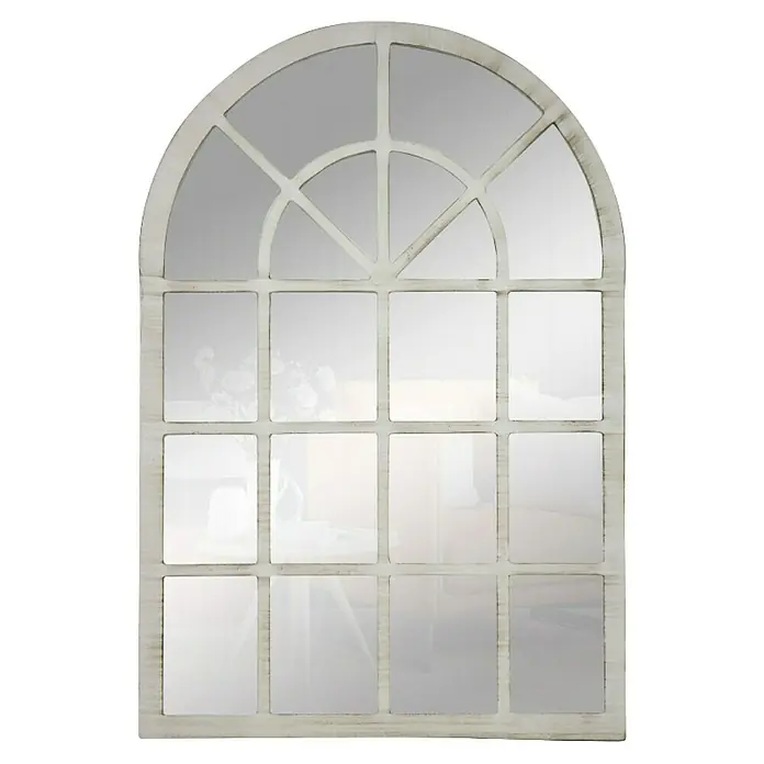 Espejo de pared Catania - 70 x 100 cm, Blanco betún - Esta imagen muestra un elegante espejo de pared arqueado con un marco de aspecto antiguo, perfecto como accesorio decorativo para el hogar.