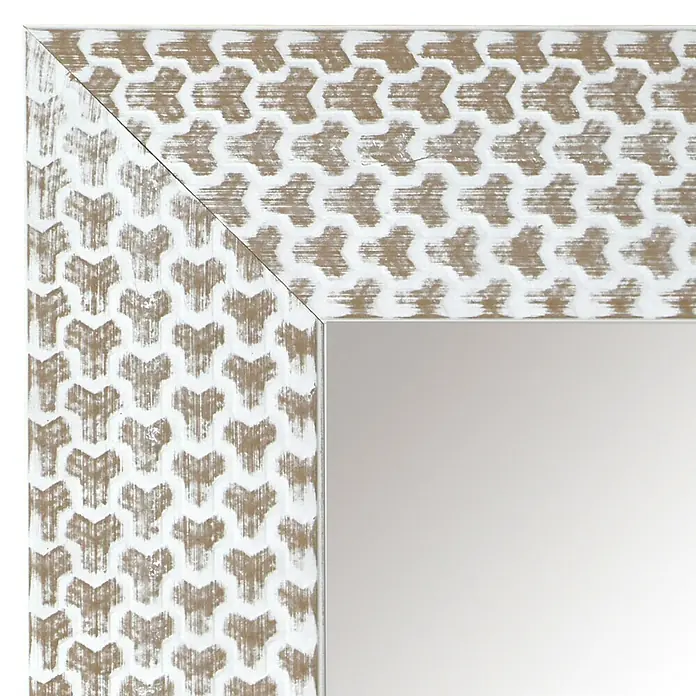Espejo de pared Espiral - 56 x 150 cm, Blanco - Primer plano de un espejo con un marco decorativo con motivos blancos y marrones.