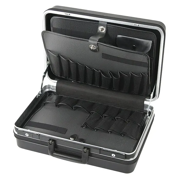 Hepco & Becker Werkzeugkoffer Classic 5121 - L x B: 370 x 490 mm, Höhe: 180 mm, ABS Pro - Hier ist eine geöffnete schwarze Hartschalen-Aktentasche mit silbernen Akzenten und mehreren Werkzeugfächern im Inneren.