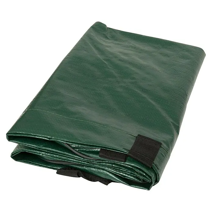Windhager Gartenabfallsack - 80 l - Nahaufnahme einer gefalteten, grünen Plane mit schwarzen Befestigungsschlaufen, ideal für Abdeckung und Schutz im Freien.