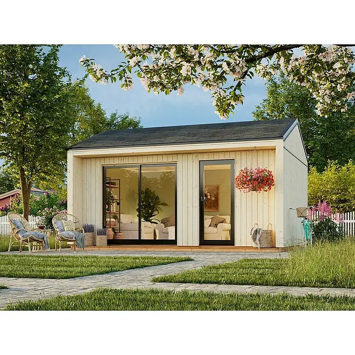 Palmako Gartenhaus Rebekka Nordic Plus - Außenmaß inkl. Dachüberstand (B x T): 562 x 446 cm, Holz, Natur unbehandelt - Ein modernes Gartenhaus mit großen Fenstern und einem gemütlichen Sitzbereich im Freien, umgeben von üppigem Grün und blühenden Bäumen.