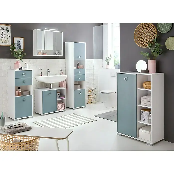 Schildmeyer Kimi LED-Spiegelschrank - B x H: 70 x 60,5 cm, Mit Beleuchtung, Holz, Weiß - Badezimmer-Interieur mit weißen und mintgrünen Badmöbeln, darunter ein Waschtischunterschrank und ein Hochschrank.
