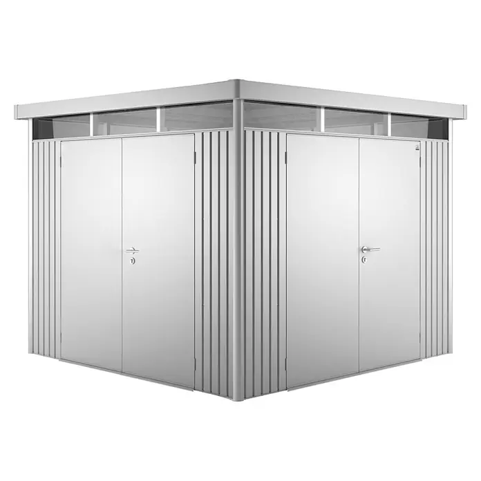 Biohort Zusatztür - Silber-Metallic - Abbildung eines Gerätehauses aus Metall mit Doppeltür und Oberlicht. Das Haus ist in einem hellen Farbton gehalten und wirkt modern.