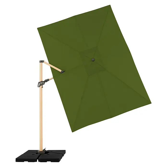Doppler Alu Wood Ampelschirm AX Ultra - Kiwi, Bespannungsmaß (L x B): 300 x 220 cm - Abbildung eines quadratischen Sonnenschirms in Olivgrün mit einem hellbraunen Holzpfosten und schwarzem Sockel.