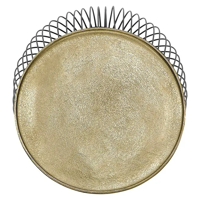 Beistelltisch Rina - Ø x H: 42 x 43 cm, Metall, Schwarz/Gold - Nahaufnahme eines goldenen Serviertabletts mit einem kunstvollen, silberfarbenen Metallgestell.