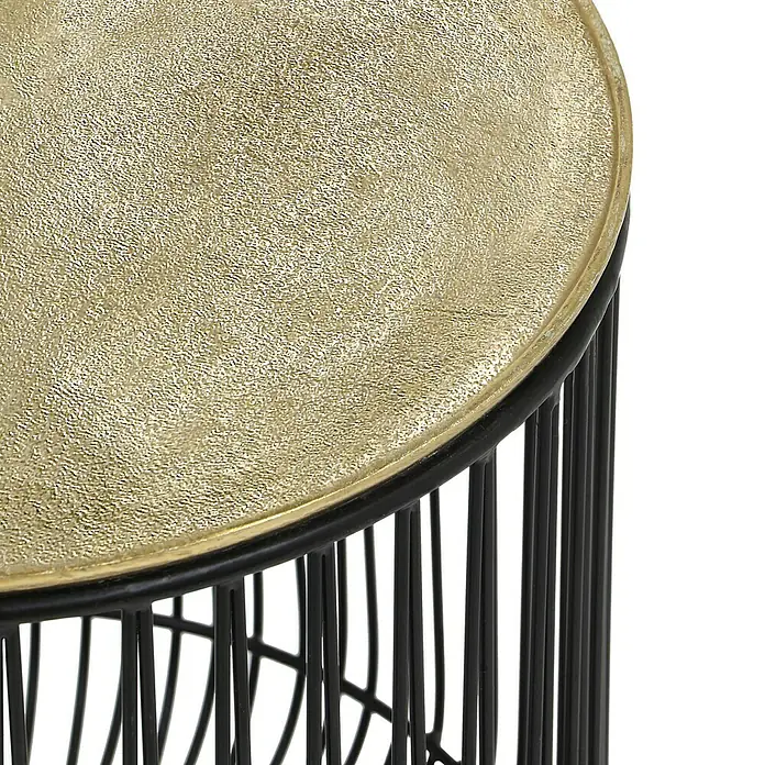 Beistelltisch Rina - Ø x H: 41 x 46 cm, Metall, Schwarz/Gold - Detailansicht eines goldenen Beistelltisches mit schwarzem Metallgestell, ideal als Akzent in jedem Raum.