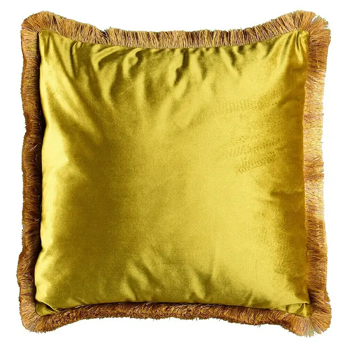 Kissen Elona - Gelb, 45 x 45 cm, 100 % Polyester - Goldgelbes Samtkissen mit Fransenrand für dekorativen Komfort.