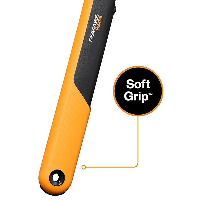 Fiskars X-series Hand-Heckenschere DualAction HSX96 - Länge: 62,7 cm, orange, schwarz, metallic - Nahaufnahme eines Fiskars HSX96 Astschneiders mit Soft Grip Griff für komfortables und sicheres Arbeiten im Garten.