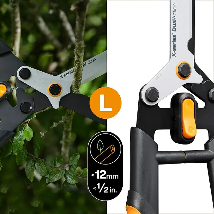 Fiskars X-series Hand-Heckenschere DualAction HSX96 - Länge: 62,7 cm, orange, schwarz, metallic - Nahaufnahme der Fiskars X-series™ DualAction Gartenschere L beim Schneiden eines Astes.
