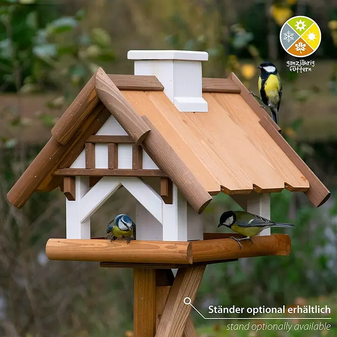 Dobar Vogelhaus Goldener Oktober - Holz, Braun/Weiß, ca. 39 x 39 x 35 cm - Hölzernes Vogelhaus mit mehreren Vögeln darauf. Ein Ständer ist optional erhältlich. Ganzjährig füttern.