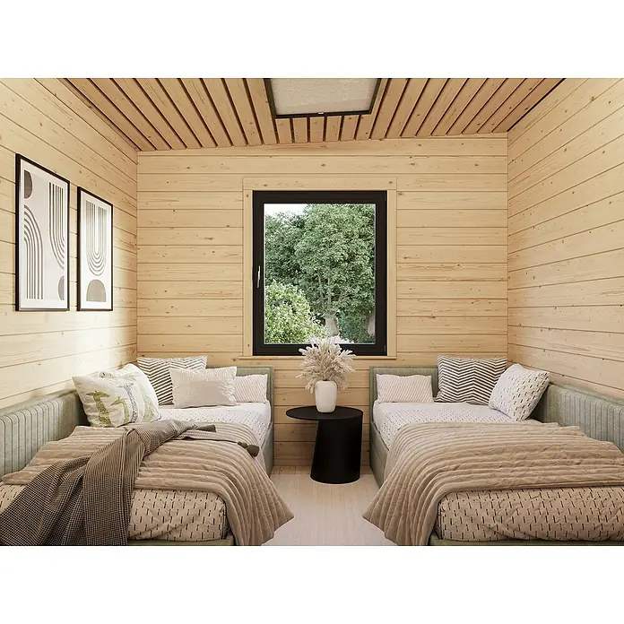 Palmako Gartenhaus Cecilia - Außenmaß inkl. Dachüberstand (B x T): 818 x 827 cm, Holz, Natur unbehandelt - Gemütliches Holzzimmer mit zwei Betten, einem Fenster und minimalistischer Dekoration. Die helle Holzverkleidung schafft eine warme Atmosphäre.