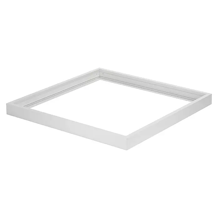 LED-Panel Anbaurahmen - L x B x H: 64 x 64 x 5 cm, 4 Stk. - Produktaufnahme eines weißen, rechteckigen Deckenrahmens für die Beleuchtung, der eine moderne und minimalistische Ästhetik bietet.