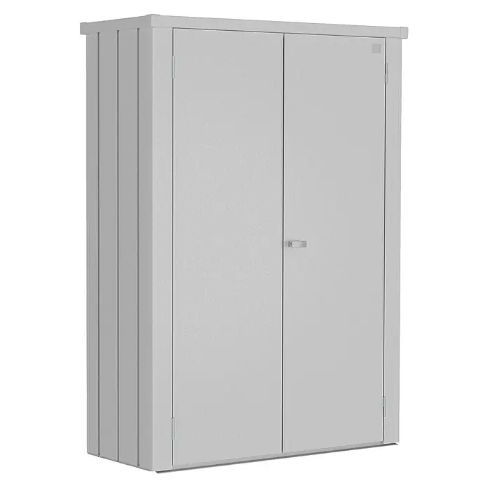 Biohort Romeo Geräteschrank - Außenmaß inkl. Dachüberstand (B x T): 132 x 57 cm, Stahl, Silber-Metallic - Ein geräumiger, grauer Metallschrank mit zwei Türen und einem schlichten Griff, ideal zur Aufbewahrung von Werkzeugen und anderen Gegenständen.