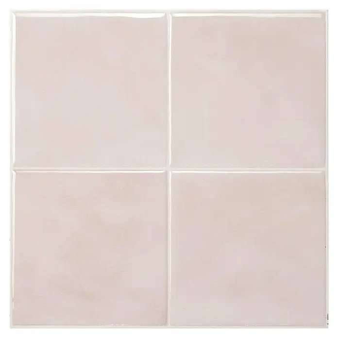 Smart Tiles Selbstklebemosaik Zellige - 22,86 x 22,86 cm, Temera, Glänzend - Nahaufnahme von vier glasierten, quadratischen Fliesen in sanften Rosatönen mit hellen Fugenlinien, ideal für ein elegantes Bad.