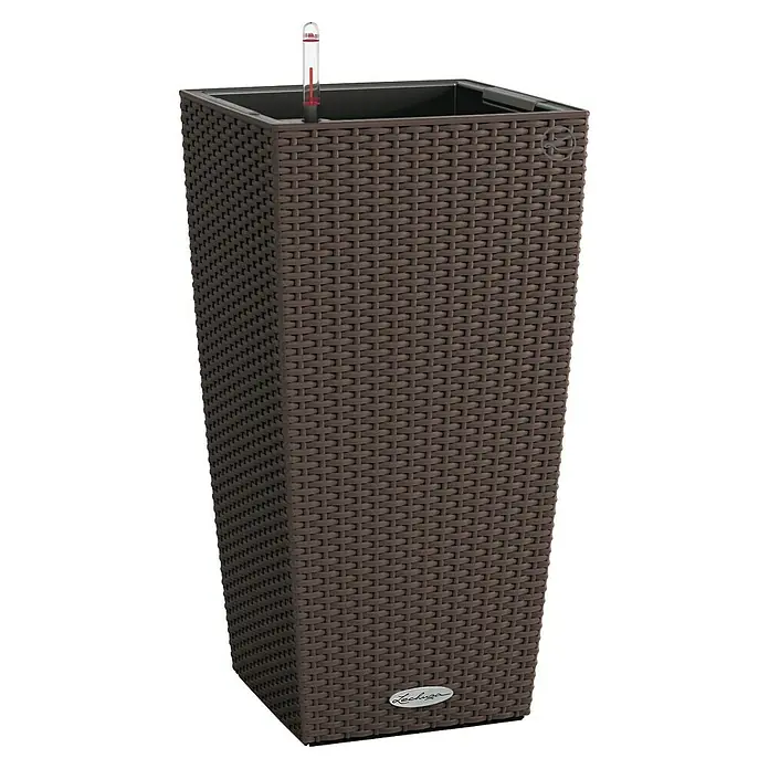 Lechuza Cottage Pflanzsäule eckig Cubico 30 - Außenmaß (L x B x H): 30 x 30 x 56,5 cm, Kunststoff, Mokka - Hoher, rechteckiger Pflanzkübel in dunklem Braun mit geflochtener Optik und Wasserstandsanzeiger.
