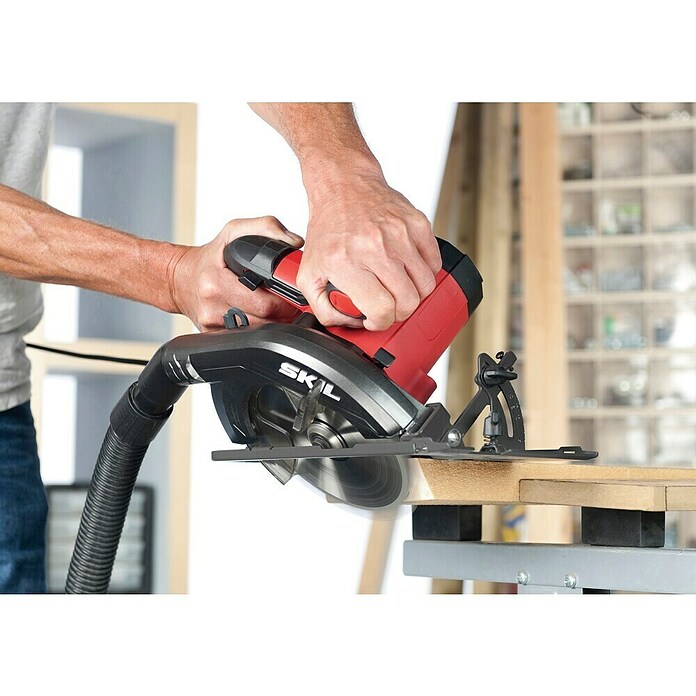 Skil Handcirkelzaag + Gratis Accu Compressor (Diameter zaagblad: 190 mm, Zaagdiepte bij 90°: 66 mm) | BAUHAUS