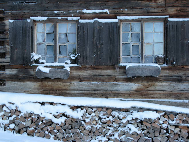 Umgebungsbedingte Kältebrücke an der Fassade