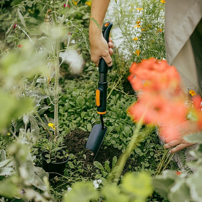 Fiskars OneClick Blumenkelle (28,8 cm) | BAUHAUS