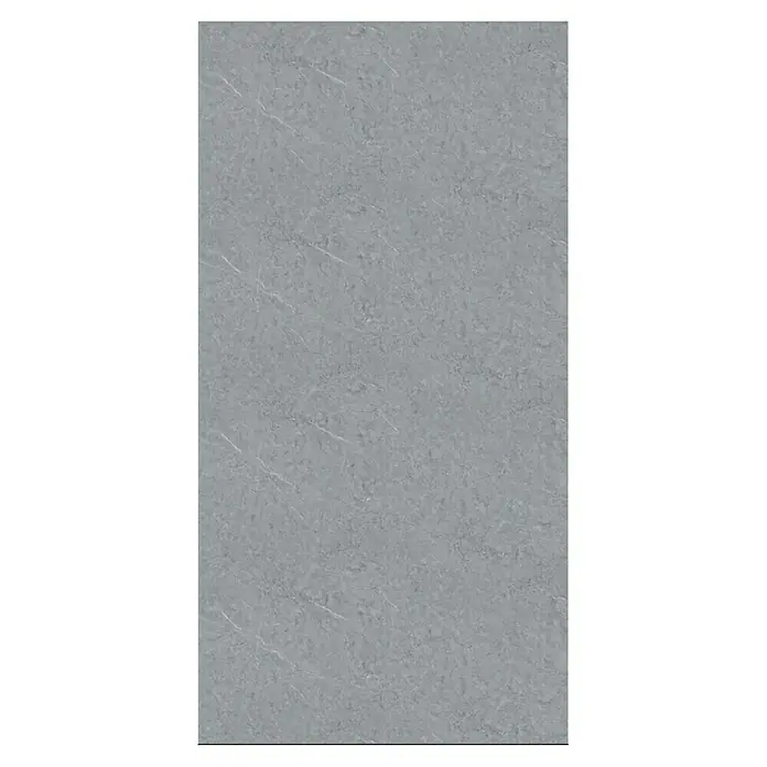 Panel de pared SPC Cast Grey - Gris, 1.250 x 600 mm - Imagen de una baldosa de gres gris con sutiles vetas de mármol, ideal para diseño moderno de pisos y paredes.