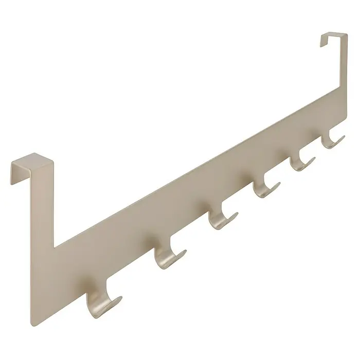 Siro Türgarderobe - L x H: 375 x 100 mm, Vernickelt - Nahaufnahme einer Türgarderobe mit mehreren Haken in Gold. Die Garderobe ist aus Metall gefertigt und hängt über der Tür.