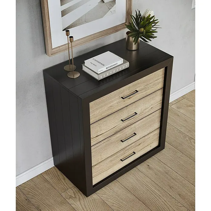 Siro Möbelgriff - Typ Möbelgriff: Bügel, L x B: 168 x 8 mm, Schwarz, Material Möbelgriff: Sonstige - Elegante Kommode mit vier Schubladen in Holzoptik und dunklem Rahmen. Ideal für stilvolle Stauraumlösungen im Wohnbereich.