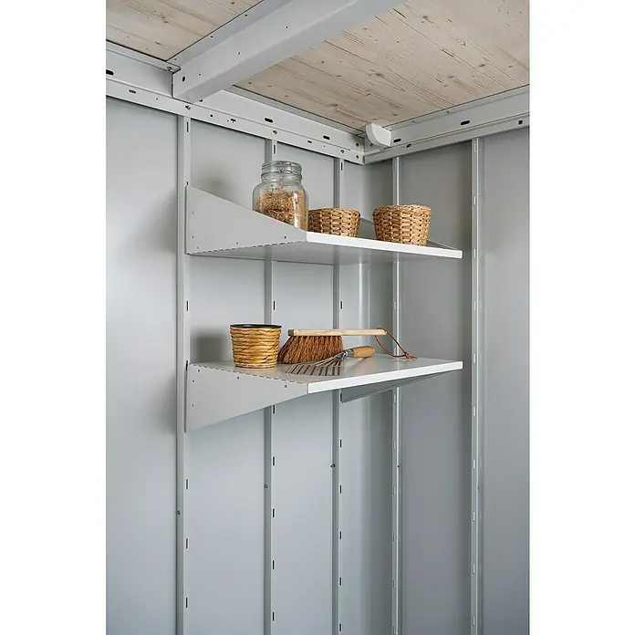 Biohort Neo Regal-Set - B x T x H: 56 x 44,5 x 17,3 cm, Passend für: Biohort Neo Gerätehaus, 2 Stk. - Graue Metall-Abstelleinheit mit weißen Regalen, Holzdecke und gelagerten Gegenständen.