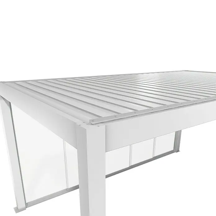 Biohort Pergola Schiebewand aus Glas - Passend für Biohort Pergola Lamellenpavillon Gr. 5, Weiß - Weiße Metall-Pergola mit geriffeltem Dach und transparenten Seitenwänden.