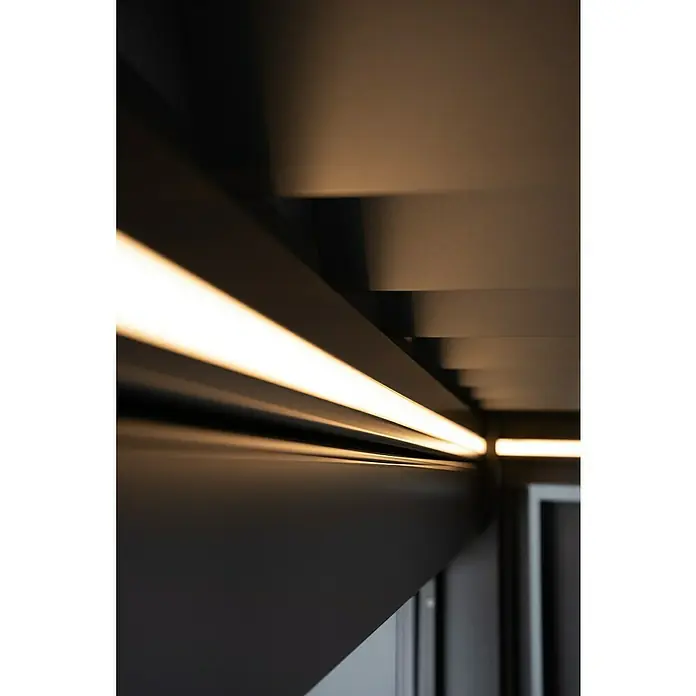Biohort Pergola LED-Beleuchtung - Passend für Biohort Pergola Lamellenpavillon 3,5x3,5/ 4x3,5/ 4,5x3 - Warme lineare LED-Beleuchtung in dunklen Architekturlamellen, für moderne Decken- oder Wandbeleuchtung.