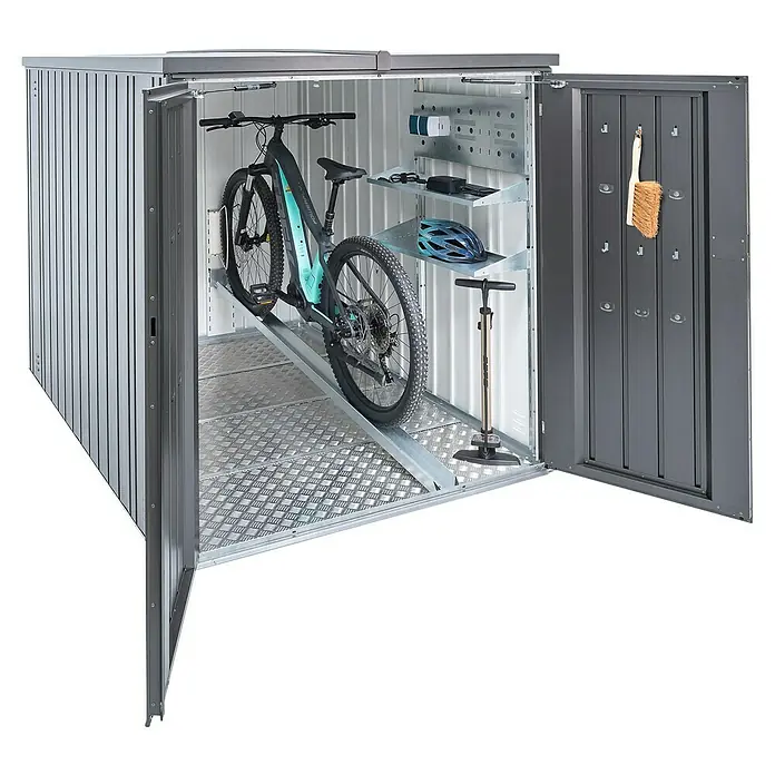 Biohort MiniGarage Fahrradgarage L - Dunkelgrau Metallic, Außenbreite inkl. Dachüberstand: 145 cm, Außentiefe inkl. Dachüberstand: 203 cm - Grauer Metall-Fahrradschuppen mit E-Bike, Helm, Ladegerät, Pumpe und Bürste innen. Mit Regalen und Rampe.