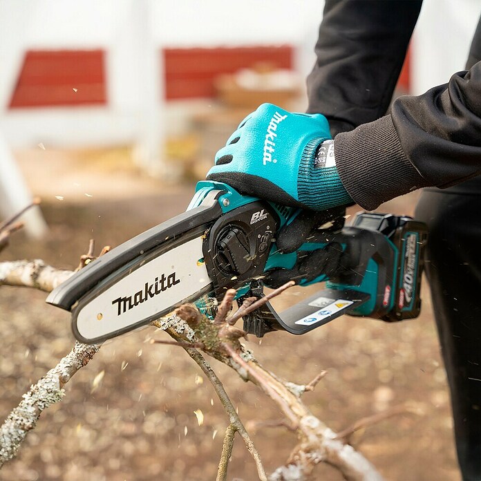 Makita XGT 40V max. Sierra de ramas de batería UC029GZ (40 V, Iones de litio, Sin batería, Longitud de la cuchilla: 150 mm) | BAUHAUS