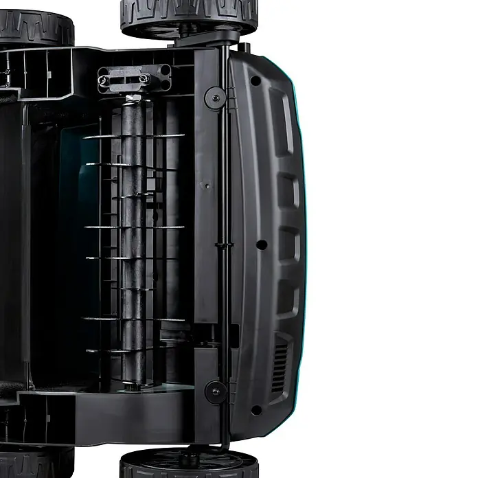 Makita LXT 18V Akku-Vertikutierer DUV320Z - Anzahl Akkus: Ohne Akku, 18 V, Arbeitsbreite: 32 cm - Schwarz-türkise Vertikutierer-Unterseite mit rotierenden Messern und robusten Rädern.