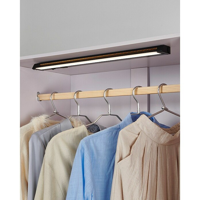 Eglo Lámpara LED bajo mueble Russcallo (L x An x Al: 57 x 2,4 x 6,1 cm, Negro) | BAUHAUS