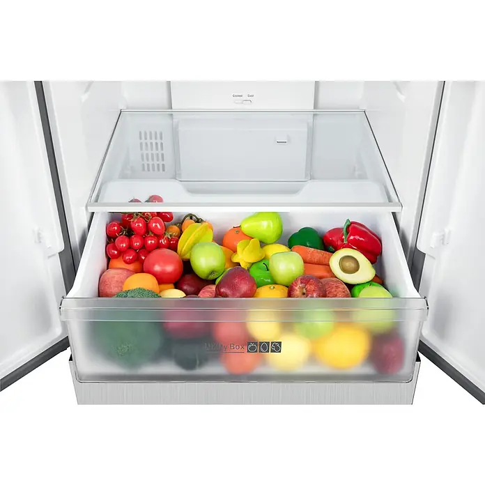 PKM Kühl-Gefrierkombination FD403ENFDIX - Nutzinhalt Gesamt: 403 l, 67,7 x 70,3 x 176,5 cm, Inox-Design - Ein Kühlschrank-Gemüsefach, beschriftet „Utility Box“, gefüllt mit bunten frischen Obst- und Gemüsesorten.