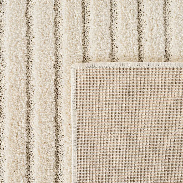 Kurzflorteppich Art 1123 - Creme, Durchmesser: 120 cm, 100 % Polypropylen - Cremefarbener Teppich mit erhabener Streifenstruktur und sichtbarer gewebter Rückseite.