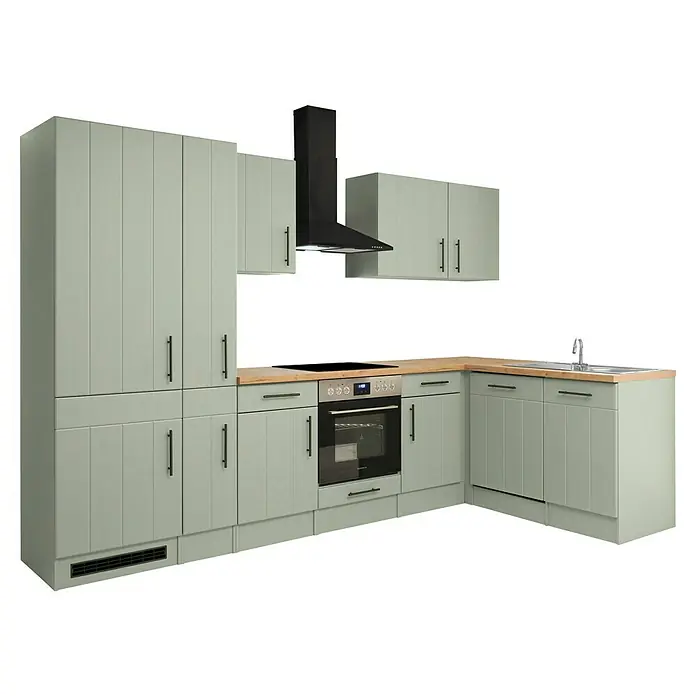 Respekta Winkelküche Anton Typ 1 - 172 x 310 cm, Schilfgrün, Mit Elektrogeräten - Hellgrüne Küche mit Holztheke, schwarzem Ofen, Dunstabzugshaube und Spüle.