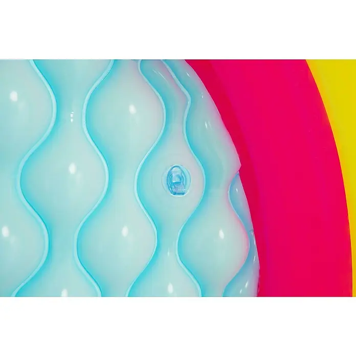 Bestway Planschbecken Swim Squad - 102 cm, 62 l - Farbenfroher aufblasbarer Pool oder Spielmatte mit hellblauen, wellenförmigen Luftkammern und sichtbarem Ventil.
