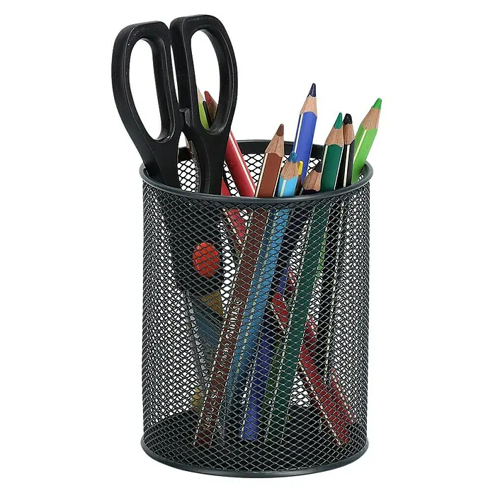 Zeller Present Schreibtisch-Organizer Utensilienbecher Mesh - Ø x H: 11 x 13,6 cm, Metall, Anthrazit - Schwarzer Schreibtisch-Organizer aus Metallgitter mit schwarzer Schere und bunten Buntstiften.