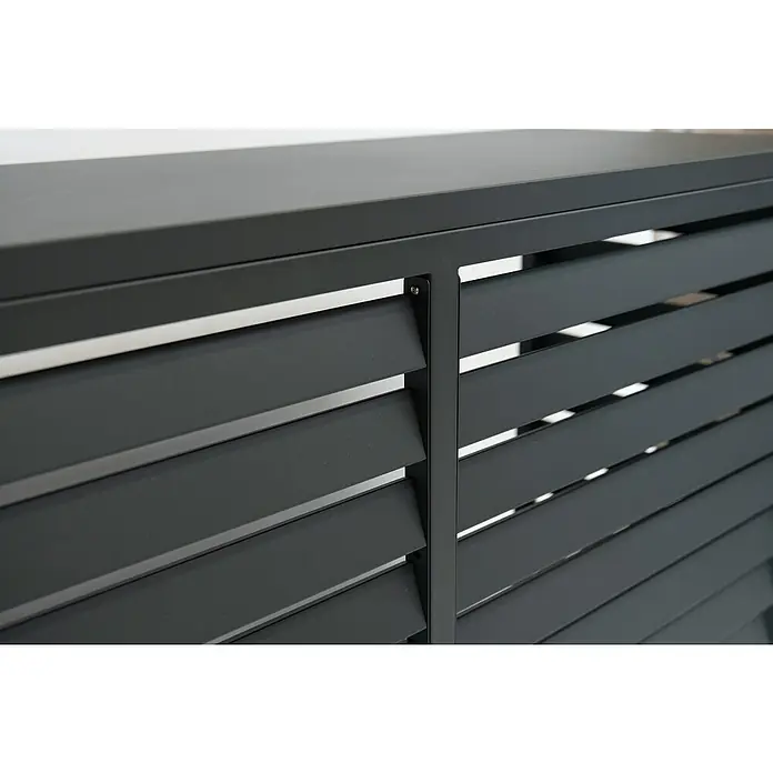 Westmann Verkleidung Boxa M - Ausführungseigenschaft: L 140 x B 56 x H 97 cm, Anthrazit - Dunkelgraue Lamellenplatte aus Metall mit horizontalen Lamellen.