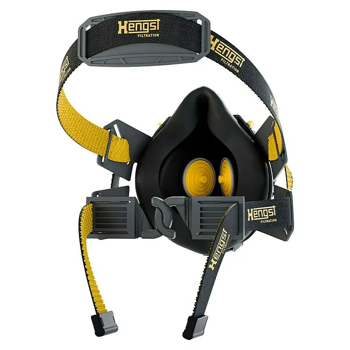 Hengst Atemschutzmaske P3 - M/L - Schwarze Atemschutzmaske mit gelben Filtern und verstellbaren schwarzen Riemen mit „Hengst FILTRATION“-Branding.