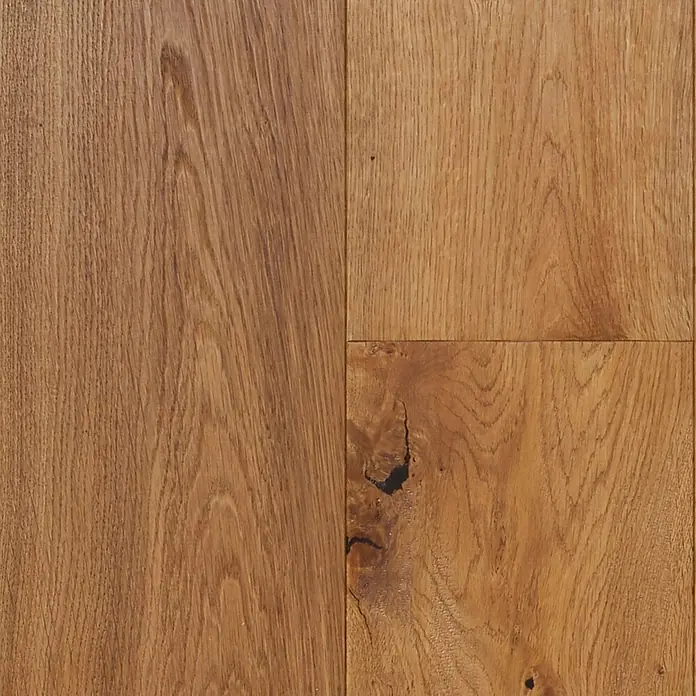 Parkett - Eiche Bernau, Landhausdiele, 1.900 x 190 x 14 mm - Naturbrauner Holzfußboden mit ausgeprägter Maserung und sichtbaren Ästen.