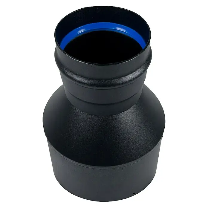 Ofenrohrerweiterung - Durchmesser: 80 mm - 150 mm, Schwarz - Mattschwarzes, strukturiertes Rohrreduzierstück mit blauem Innenring an der oberen Öffnung.