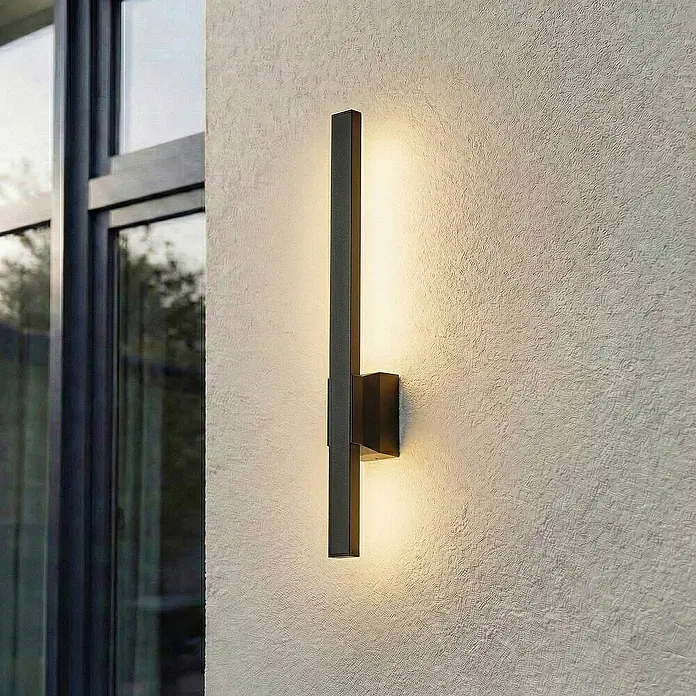 Lindby Außenwandleuchte Sakari - schwarz, schwarz, IP54