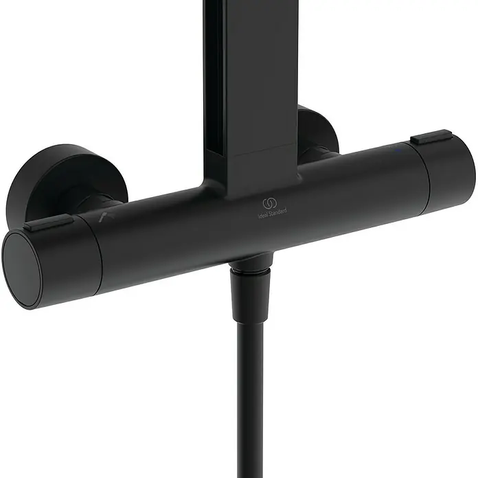 Ideal Standard Alu+ Duschsystem Ceratherm - Form Kopfbrause: Eckig, Lochabstand: 600 mm, Anzahl Strahlarten: 2 Stk., Schwarz - Schwarze Thermostat-Duscharmatur mit zwei Drehknöpfen und Brauseschlauchanschluss.